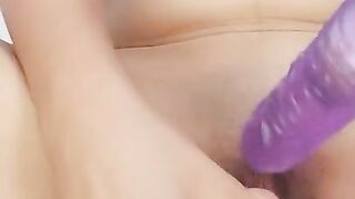 cachonda se masturba y tiene intenso Orgasmo