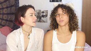 Ersties - Flora fickt ihr BDSM-Kätzchen July mit Strap-on im Doggy Style