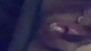 Masturbandome sacandome los jugos