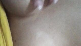 Quieres venirte en mis tetas - córrete en mis tetas