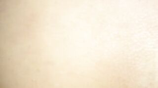 Dando sem camisinha pro amigo do meu marido enquanto ele fui no mercado