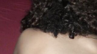 Dando sem camisinha pro amigo do meu marido enquanto ele fui no mercado