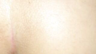 Dando sem camisinha pro amigo do meu marido enquanto ele fui no mercado