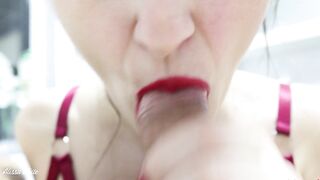 Insanely Hot Babe Sucked a Big Dick Up Close.