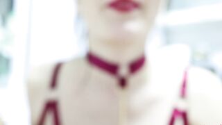 Insanely Hot Babe Sucked a Big Dick Up Close.