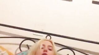 Blonde horny banana bitch ???? - Joyliii
