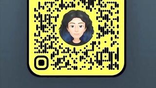 Little single Latina slut makes her pussy cum