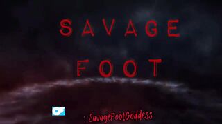 Sucking in the Mature Queens toes