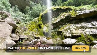 Waterfall Blowjob in a Paradisiac Place...