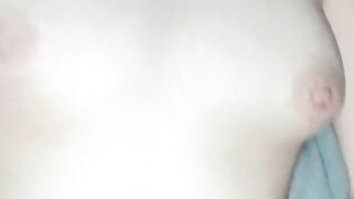 Me cogen con vibrador y rica verga me río de placer