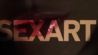 Cute Laney Grey has the hots for her sexy roommate Octavia Red