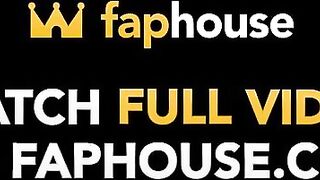 Nicola & Mazza Having girl on girl vibro fun