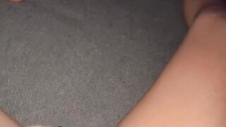 ???? Milf playing with her shaved pussy