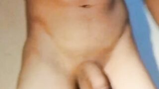 I just wanted to take a picture and ended up masturbating