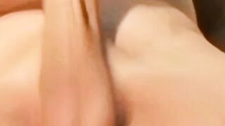 I just wanted to take a picture and ended up masturbating