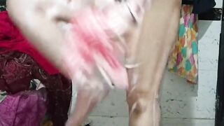 Priya Bhabi Hot Body Show